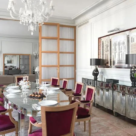Lamberti Apartment